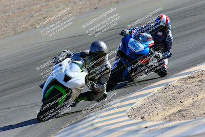 media/Jan-08-2022-SoCal Trackdays (Sat) [[1ec2777125]]/Turn 10 (2pm)/